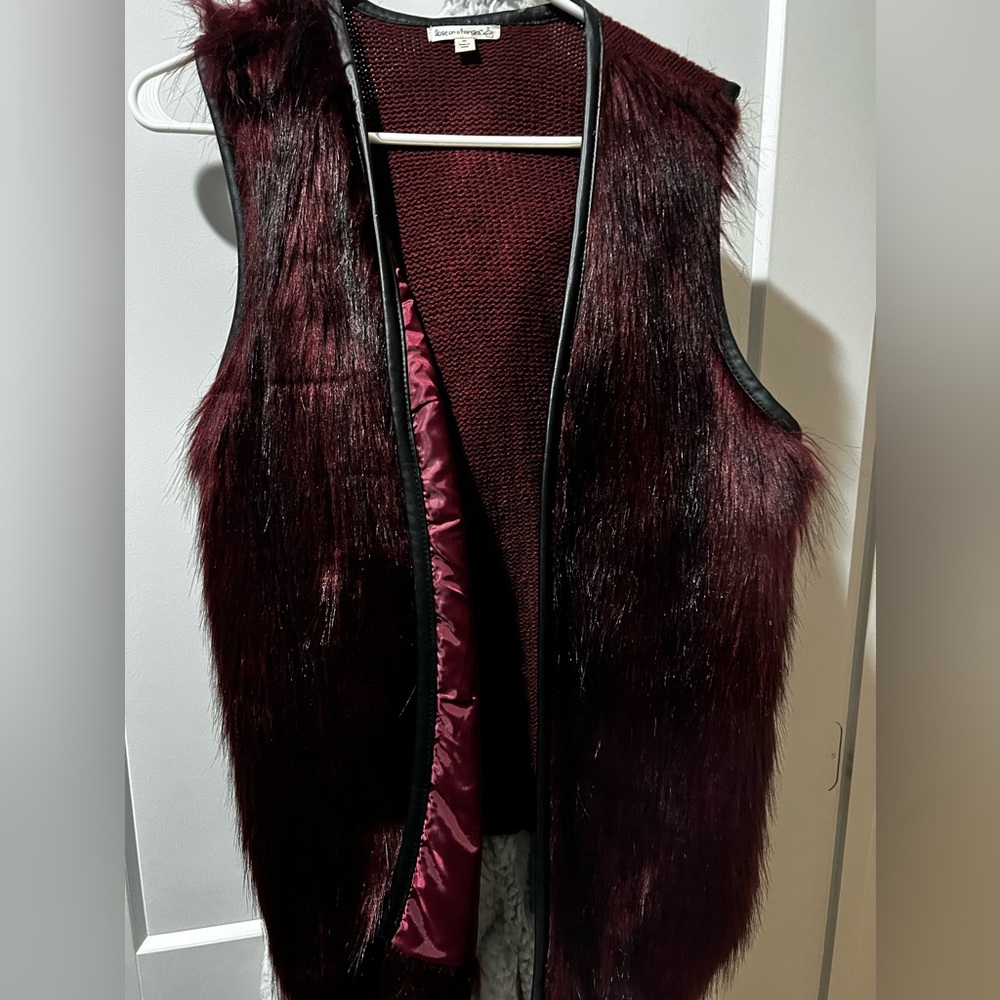 Fur vest